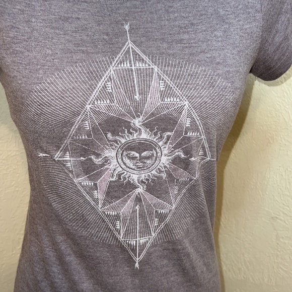 Aeropostale Sun T-shirt - Picture 2 of 7